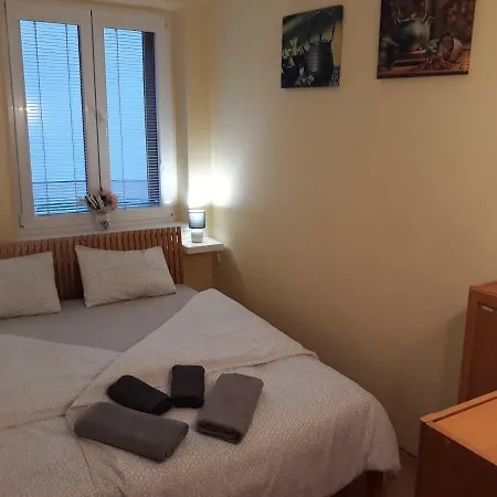 Apartman U Klinovce דירה *